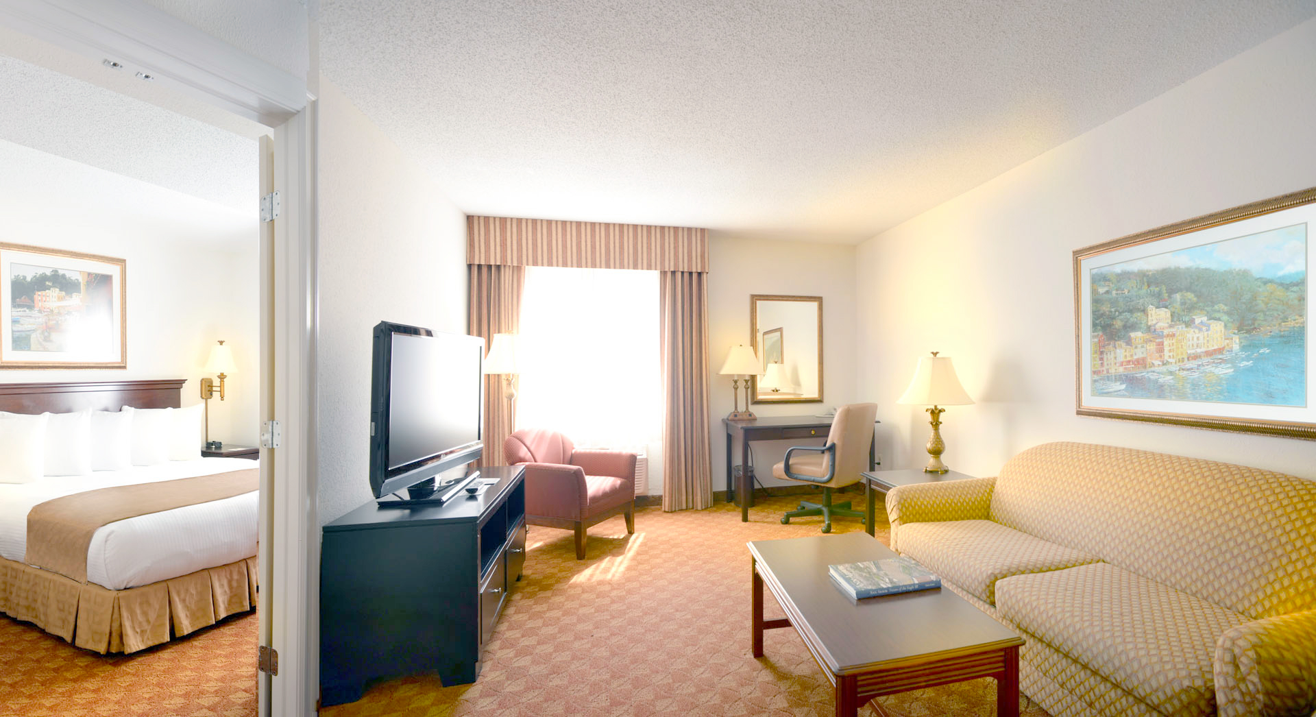 One Bedroom Suite at Ann Arbor Regent Hotel & Suites